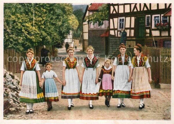 Trachten Hessen Spaziergang Hessenmädchen Sonntagnachmi