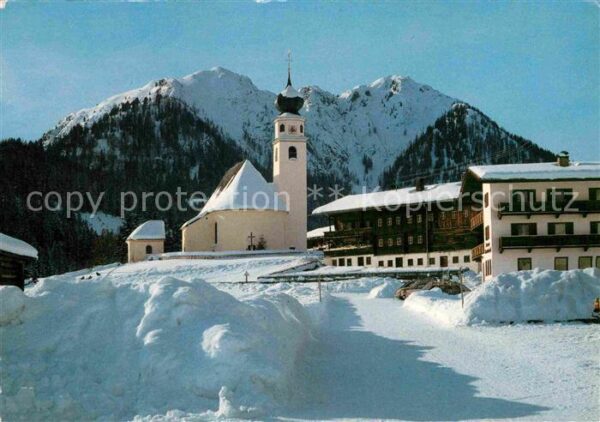 Thierbach Wildschoenau Kirchenpartie im Schnee gegen Gratlspit