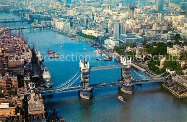 London Fliegeraufnahme Tower Bridge