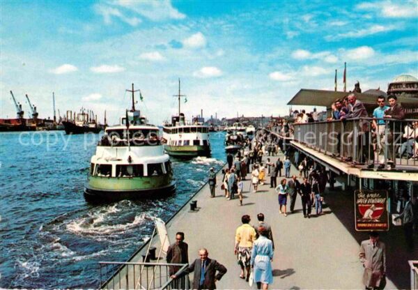 Hamburg St. Pauli Landungsbrücken