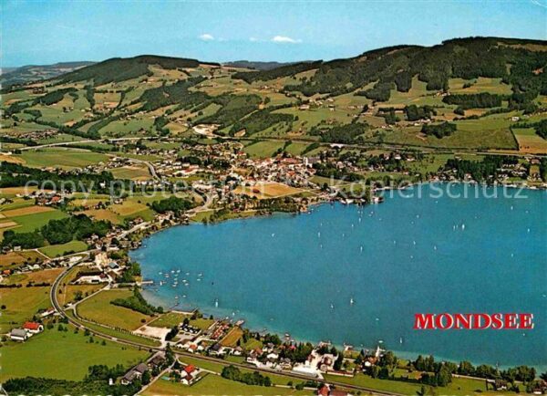 Mondsee Salzkammergut Fliegeraufnahme