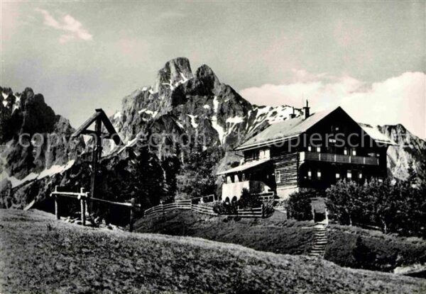 Moedlingerhuette mit Admonter Reichenstein Ennstaler Alp