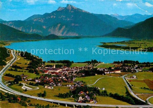 Mondsee Salzkammergut Ferien und Badeort mit Schafberg Autoba