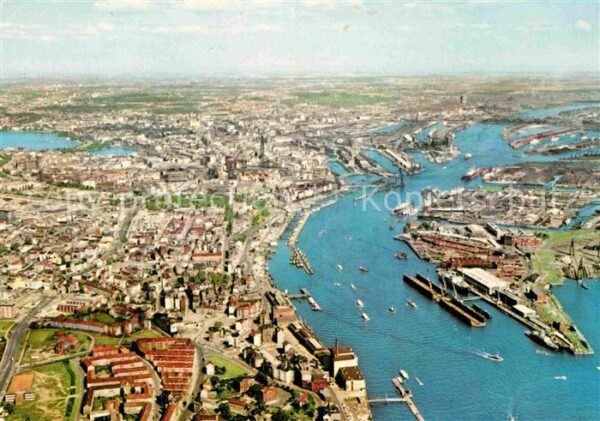 Hamburg Stadtgebiet und Hafen Fliegeraufnahme