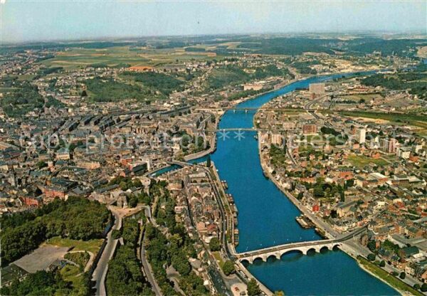 Namur sur Meuse Fliegeraufnahme Brückepartie