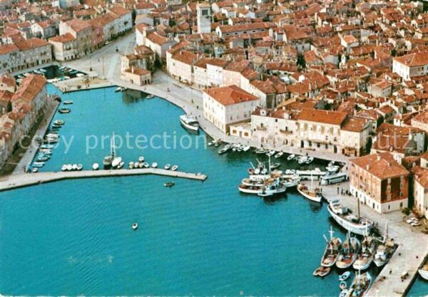 Cres Hafen Altstadt Fliegeraufnahme