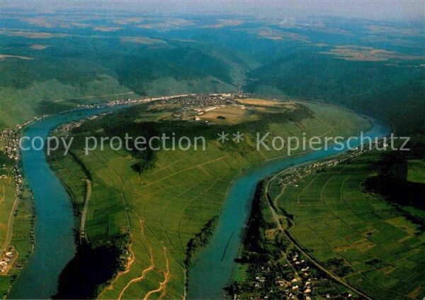 Zell Mosel Moselschleife Marienburg Fliegeraufnahm
