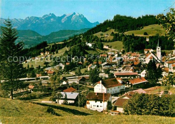 Oberstaufen Gesamtansicht mit Blick zu Altmann und