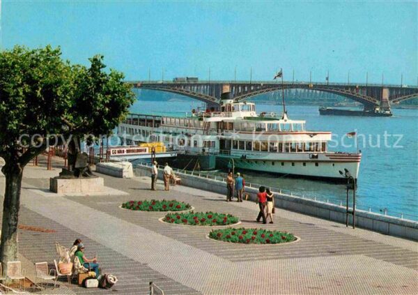 Mainz Rhein Rheinpartie mit Theodor-Heuss-Brücke