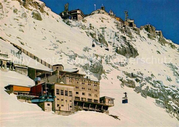 Zugspitze Hotel Schneefernerhaus mit Seilbahn zum