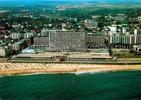 Westerland Sylt Fliegeraufnahme mit Kurzentrum und Stra