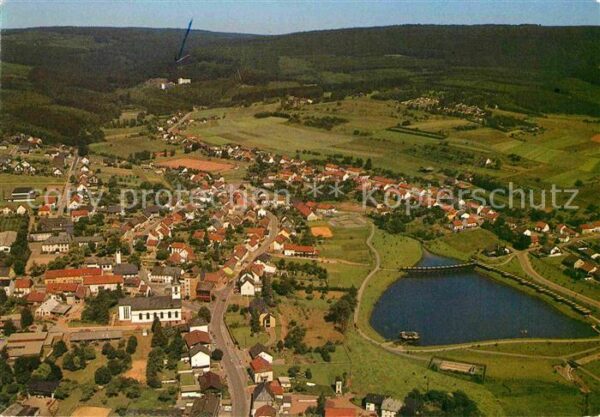 Weiskirchen Schwarzwald Fliegeraufnahme mit See