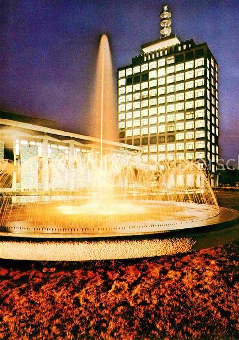 Bucuresti Rumänisches Fernsehzentrum bei Nacht mi