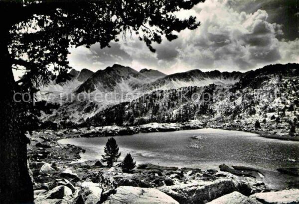 Valls d Andorra Partie am Bergsee