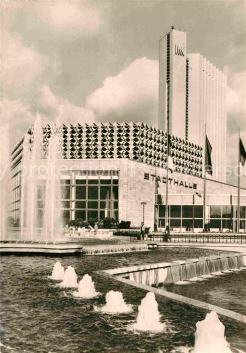 Karl-Marx-Stadt Stadthalle Fontäne Wasserspiele