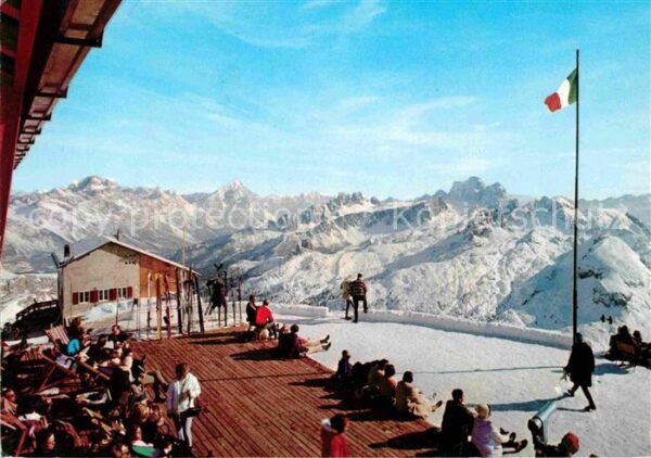 Rifugio Monte Lagazuoi Berghütte Sonnenterrasse Alpenpanorama