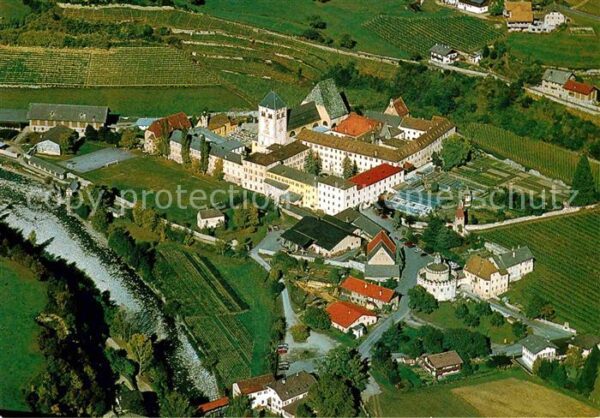 Neustift Brixen Suedtirol Abbazia di Novacella Augustiner Chorher