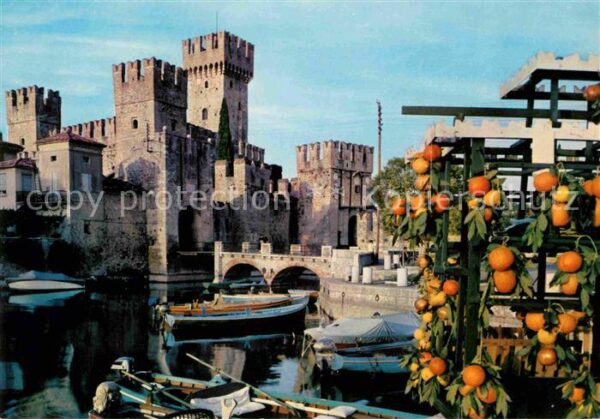 Sirmione Lago di Garda Il Castello Schloss Südfrüchte