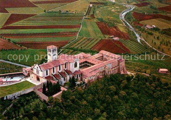 Assisi Umbria Basilica di S Francesco vista dall aere