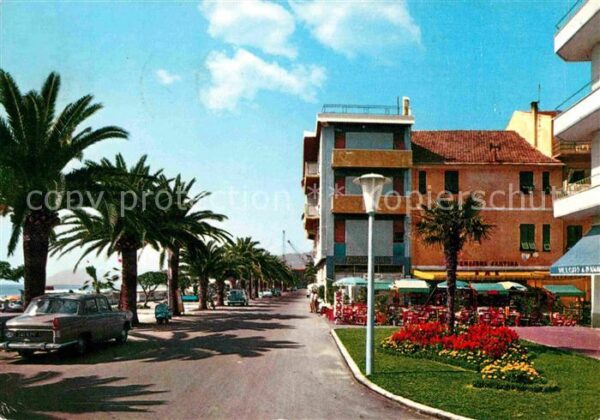 Pietra Ligure Passeggiata Riviera delle Palme Promena