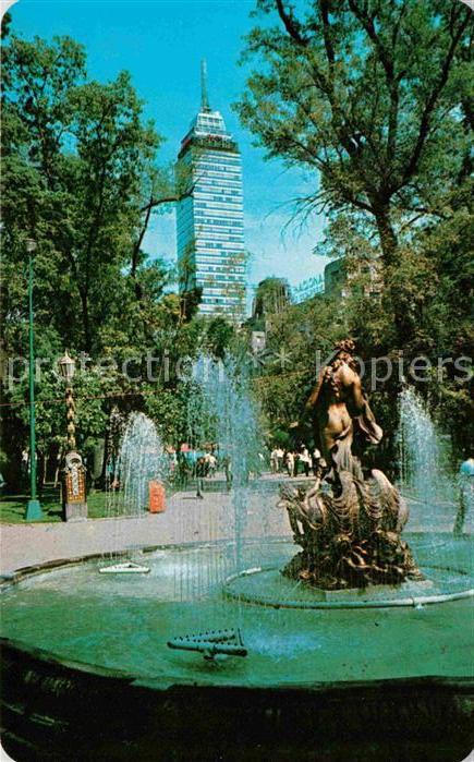 Mexico City Una Fuente en la Alameda Central