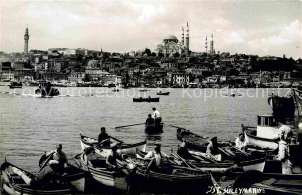 Istanbul Constantinopel Suleymaniye Moschee Fischerboote