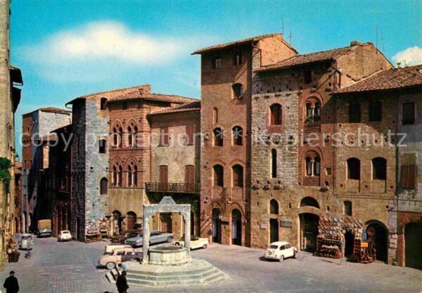 Siena Citta di San Cimignano Piazza della Cis