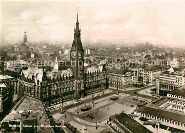 Hamburg Fliegeraufnahme Rathaus Petriturm Miche