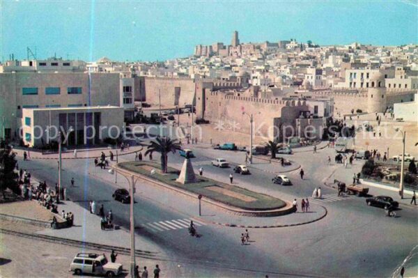 SOUSSE  Tunesie Place Farhat Hached et les remparts de