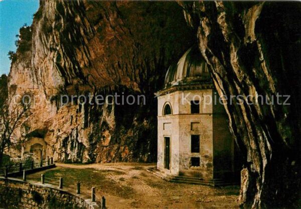Hoehlen Caves Grottes Grotte di Frassisi Genga Santuario