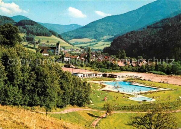 Simonswald Schwimmbad Landschaftspanorama Schwarzw