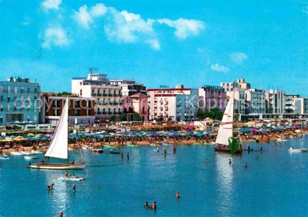 Cattolica Rimini Alberghi e Spiaggia visti dal mare