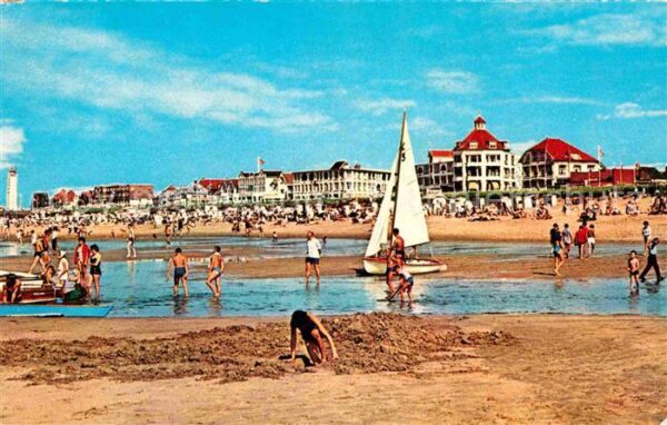 Noordwijk aan Zee  Kon. Wilhelmina Boulevard Strandleven