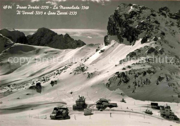 Passo Pordoi Marmolada Il Vernel e Sass Beccei Dolom