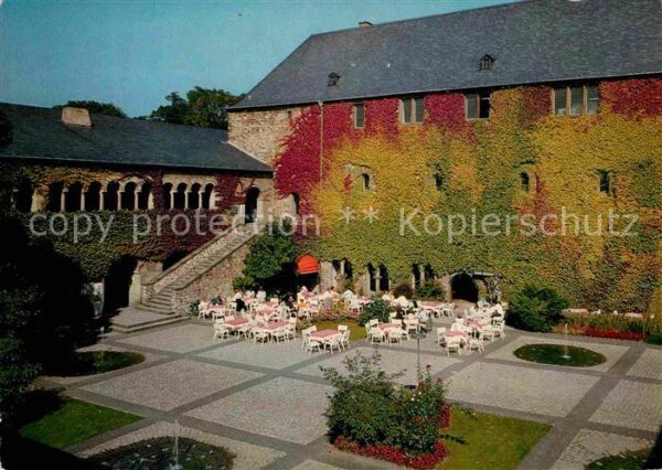 Trier Simeonstift 11. Jhdt. Brunnenhof Cafe R