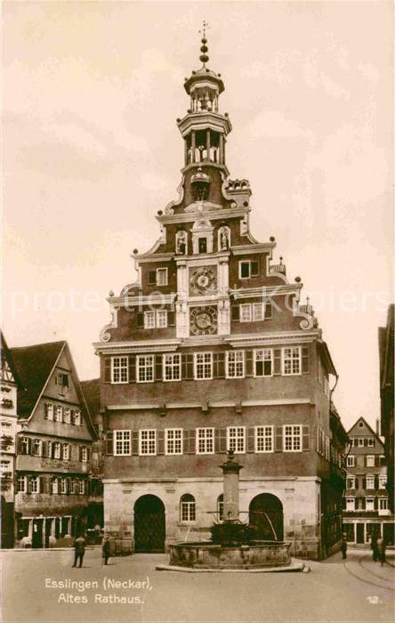 Esslingen Neckar Altes Rathaus Giebel Brunnen Trinks Pos