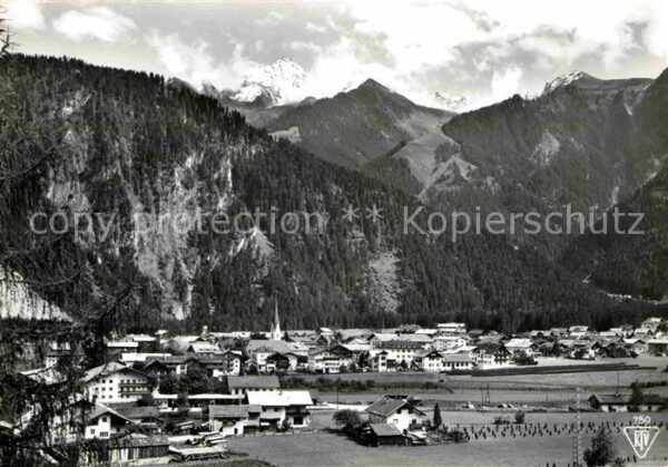 Mayrhofen Zillertal mit Ahornspitze