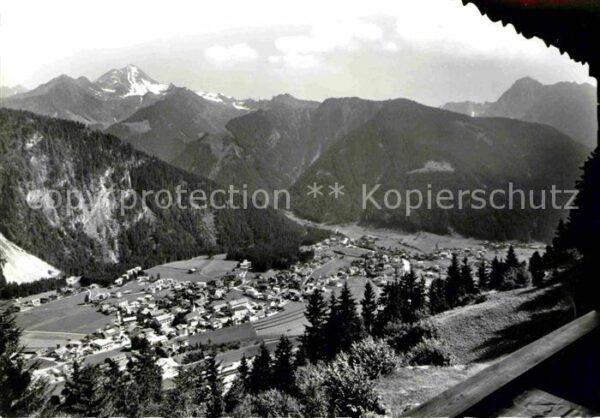 Mayrhofen Zillertal Blick auf Zimmereben Ahornspitze und Tr