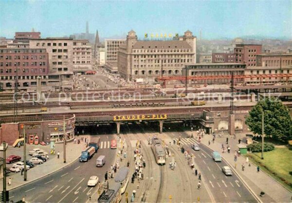 Essen Ruhr Freiheit mit Bahnhofsvorplatz
