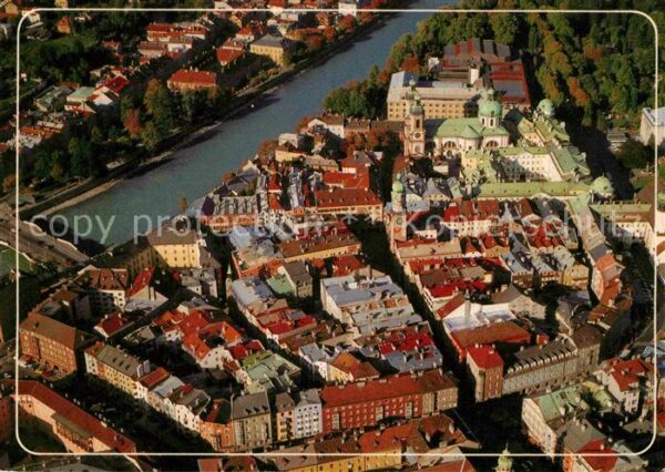 Innsbruck Fliegeraufnahme Altstadt mit Innbrücke