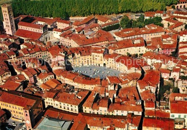Lucca Fliegeraufnahme Anfiteatro Romano