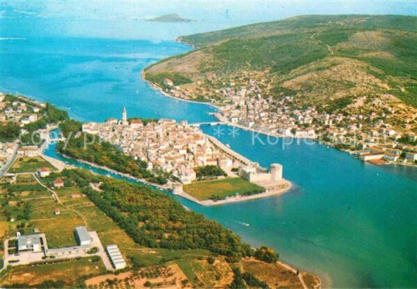 Trogir Trau Fliegeraufnahme mit Brücken