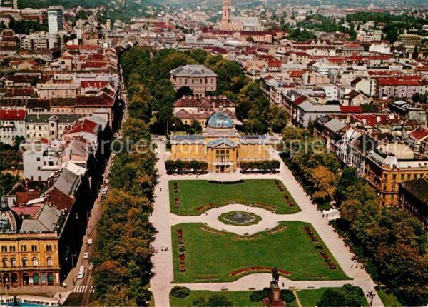 Zagreb Fliegeraufnahme mit Schloß und Park