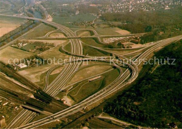 Autobahn Fliegeraufnahme Autobahnknoten Kaiserbe