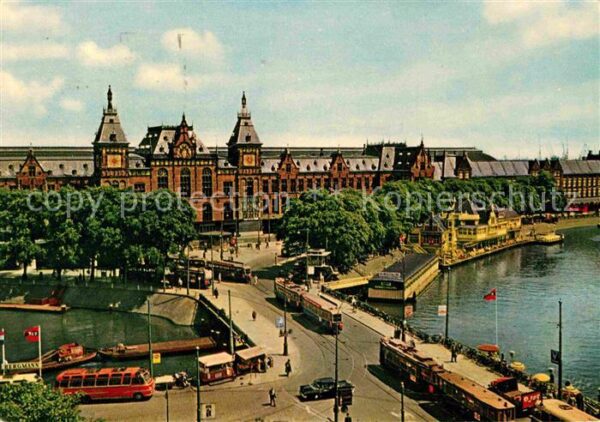 Bahnhof Amsterdam Centraal Station
