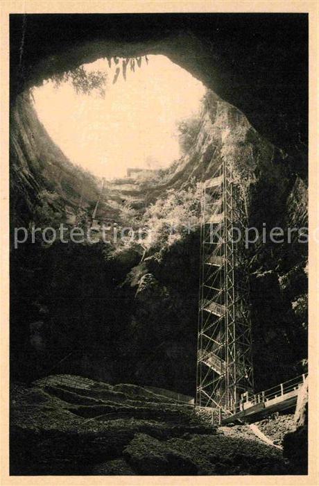 Hoehlen Caves Grottes Padirac Le Gouffre