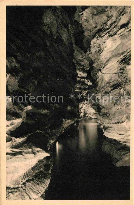 Hoehlen Caves Grottes Padirac Riviere Plane