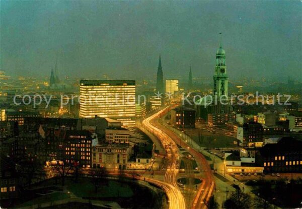 Hamburg Strassenpartie bei Nacht