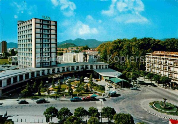 Abano Terme Piazza della Repubblica e panorama