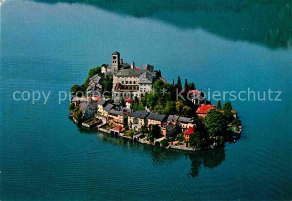 Lago d Orta Isola San Giulio vista dal aereo